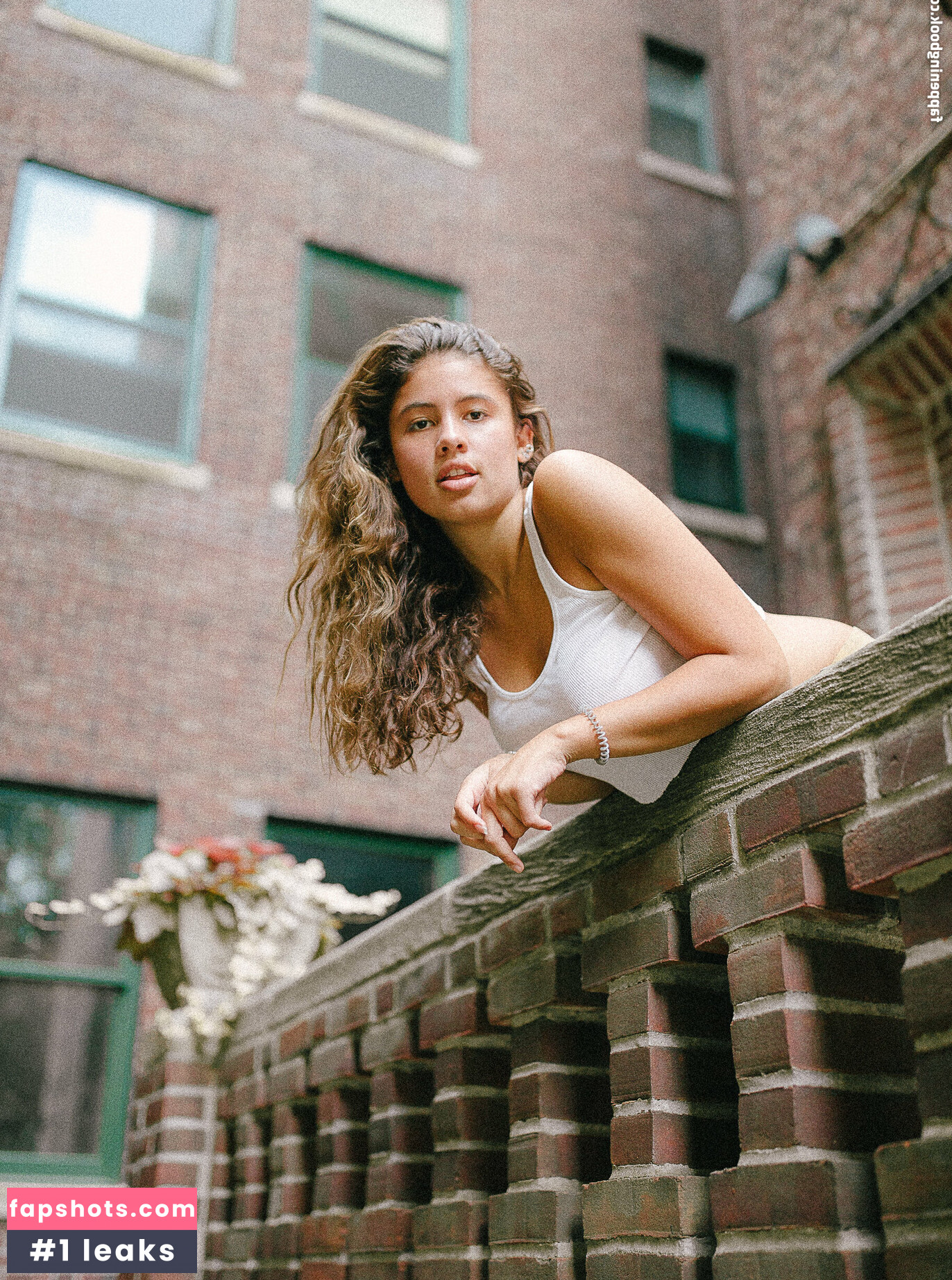 Isabella Carr Nude Leaks OnlyFans Photos #15 - Fapshots