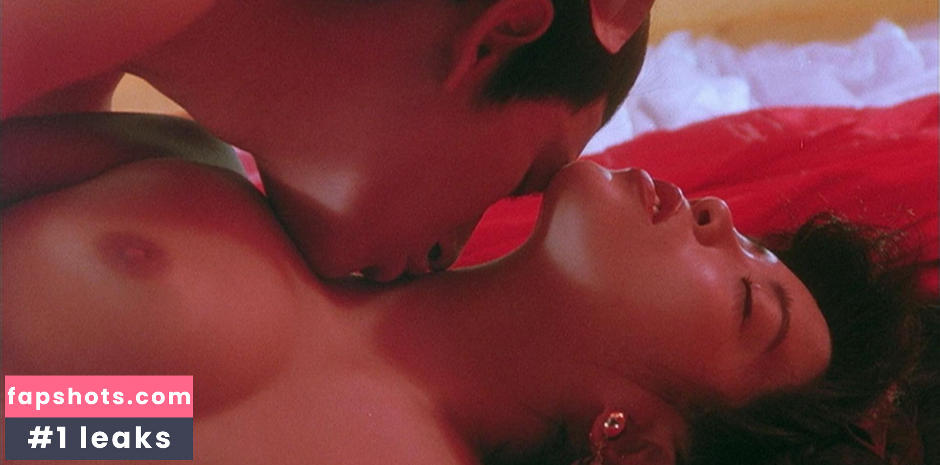 Isabella Chow gallery photo #8