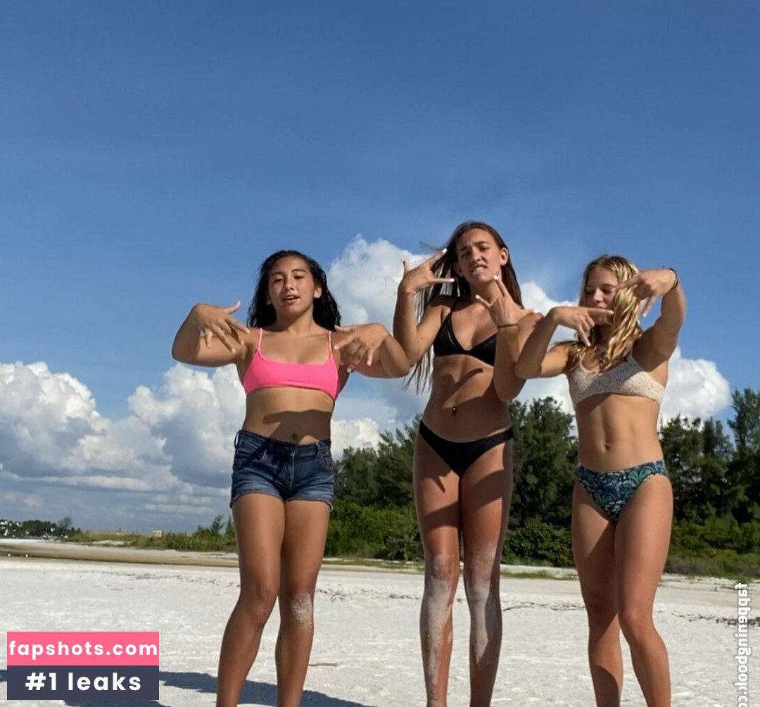 Isabella DuCharme gallery photo #27