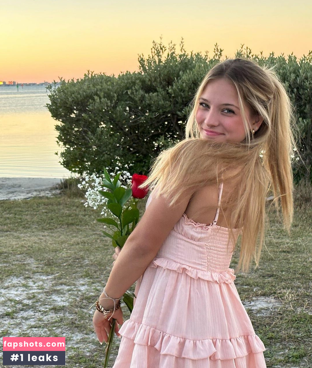 Isabella DuCharme gallery photo #35