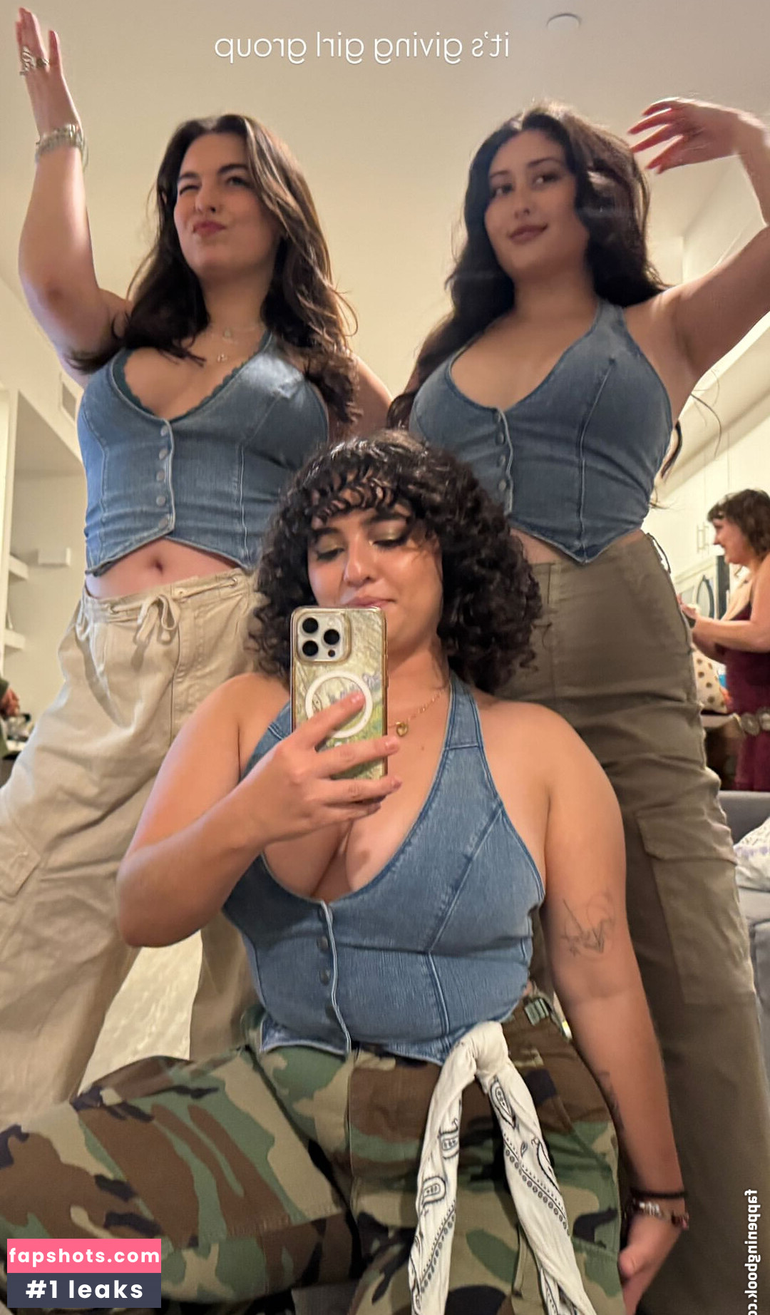 Isabella Gomez Nude Leaks OnlyFans Photos #11 - LeakJerk