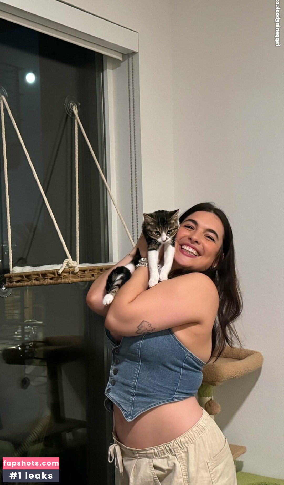 Isabella Gomez Nude Leaks OnlyFans Photos #12 - LeakJerk