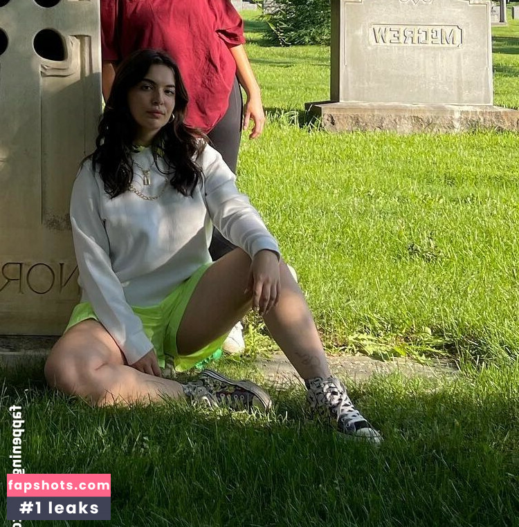 Isabella Gomez nude babe gallery