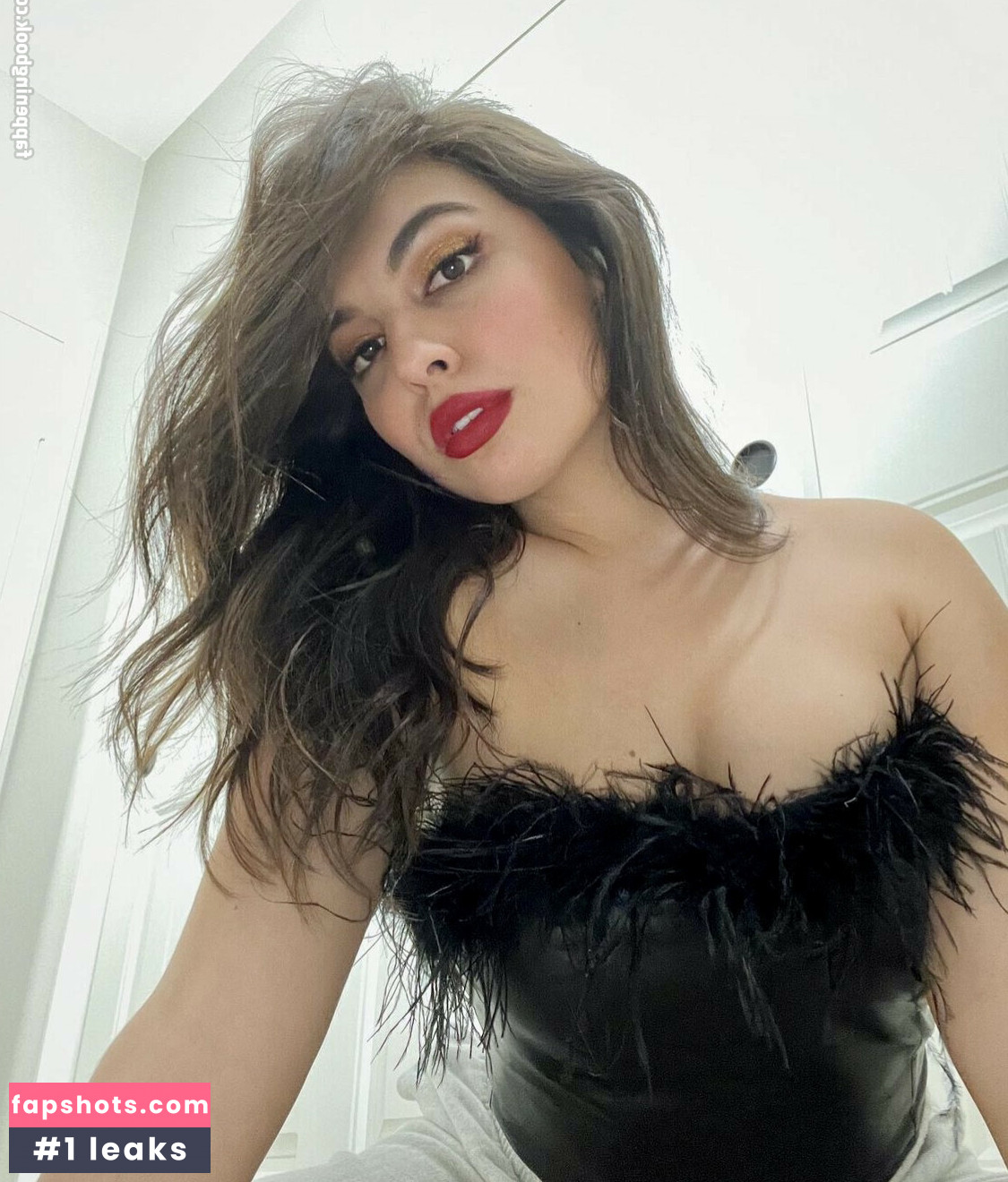Isabella Gomez Nude Leaks OnlyFans Photos #55 - LeakJerk