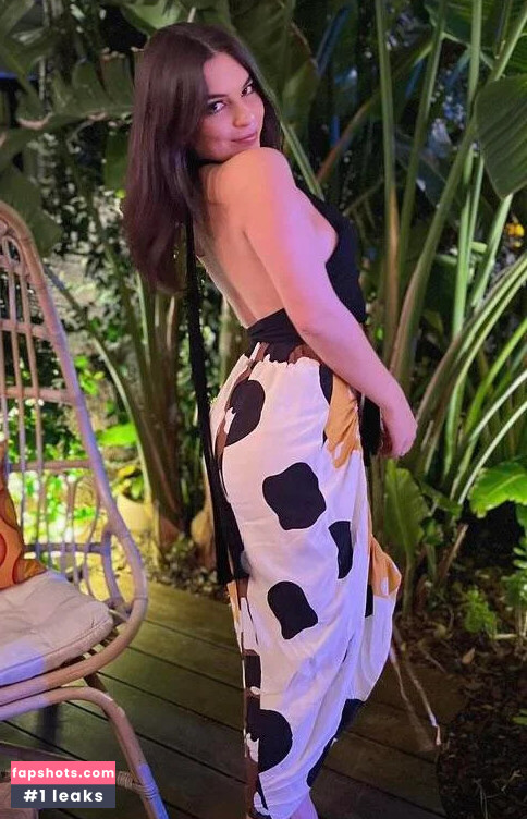 Isabella Gomez Nude Leaks OnlyFans Photos #61 - LeakJerk