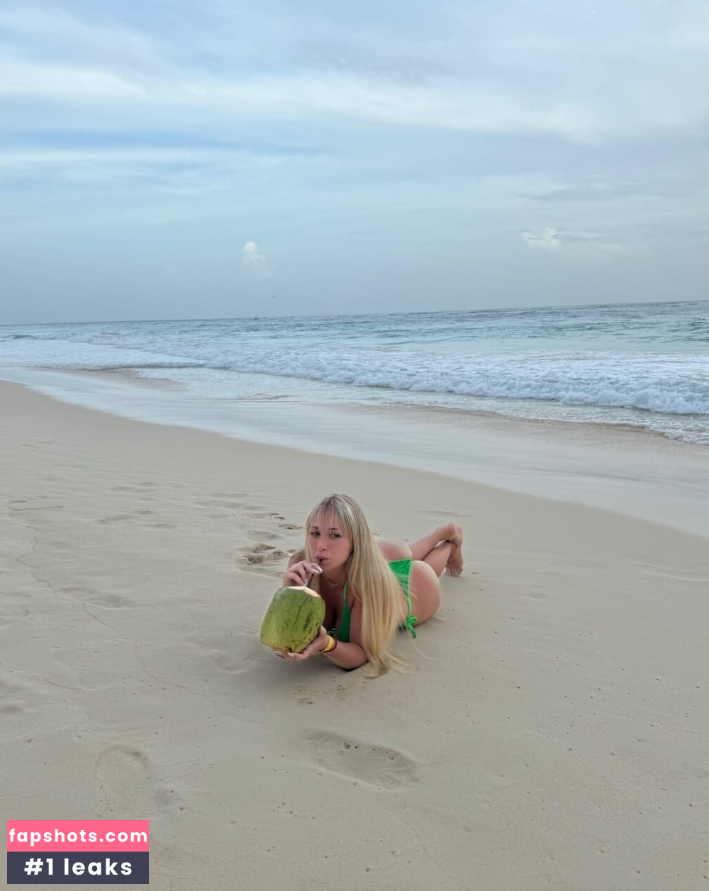 Isabella.Honey gallery photo #7