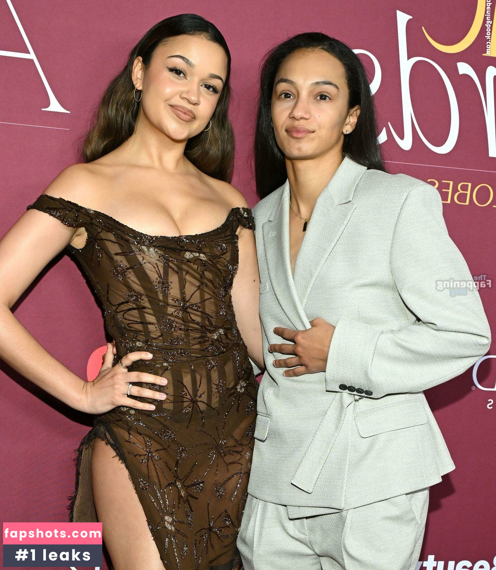 Isabella Jones gallery photo #13