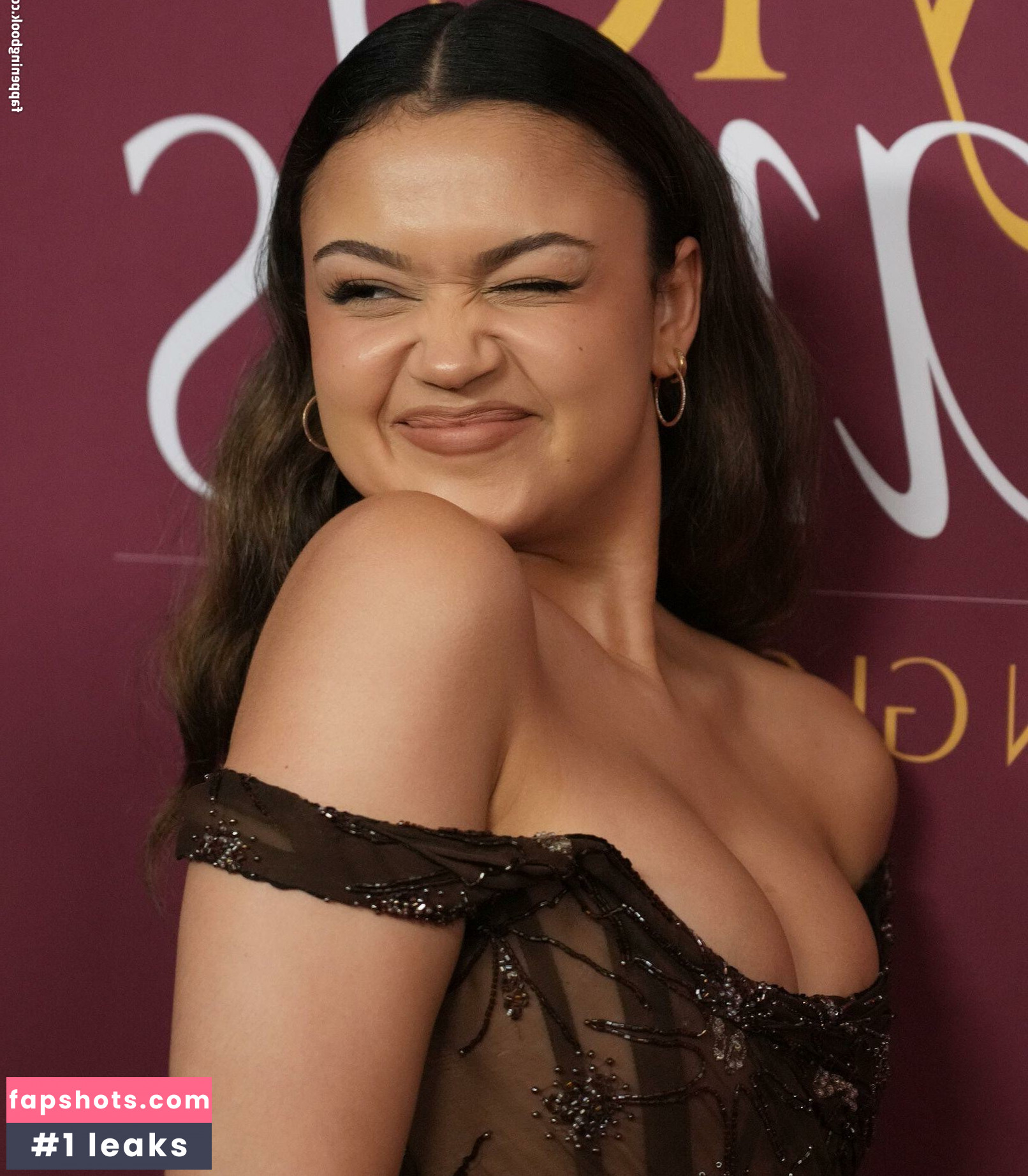 Isabella Jones gallery photo #8