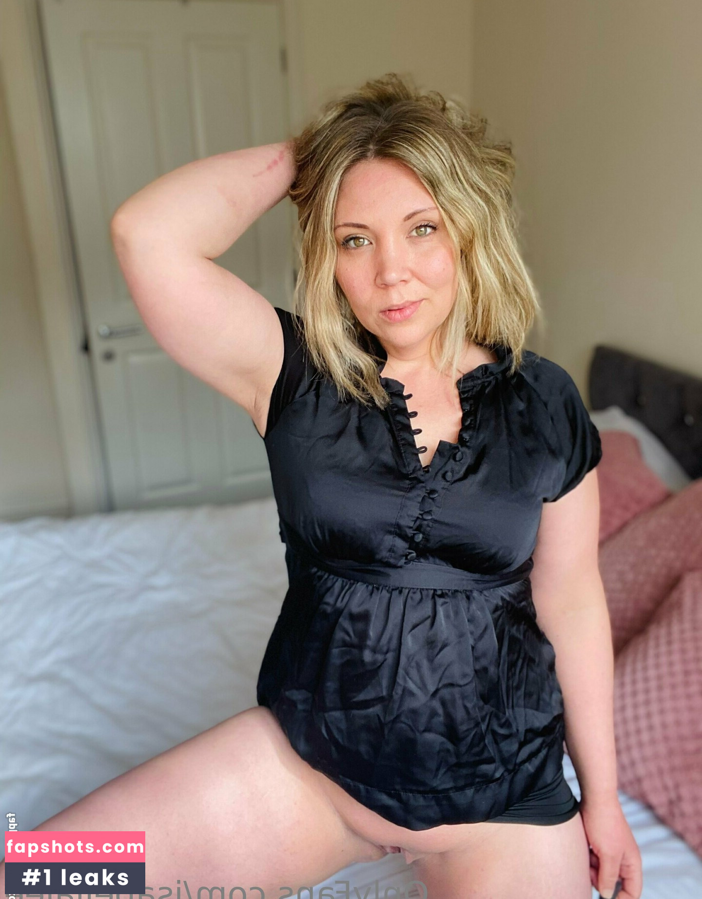 Isabella Lee gallery photo #43