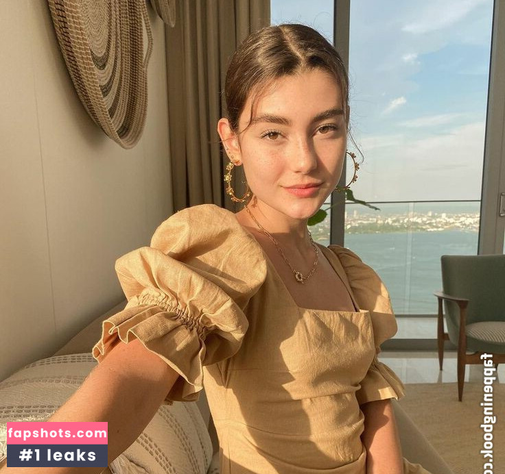 Isabella Londoño nude babe gallery