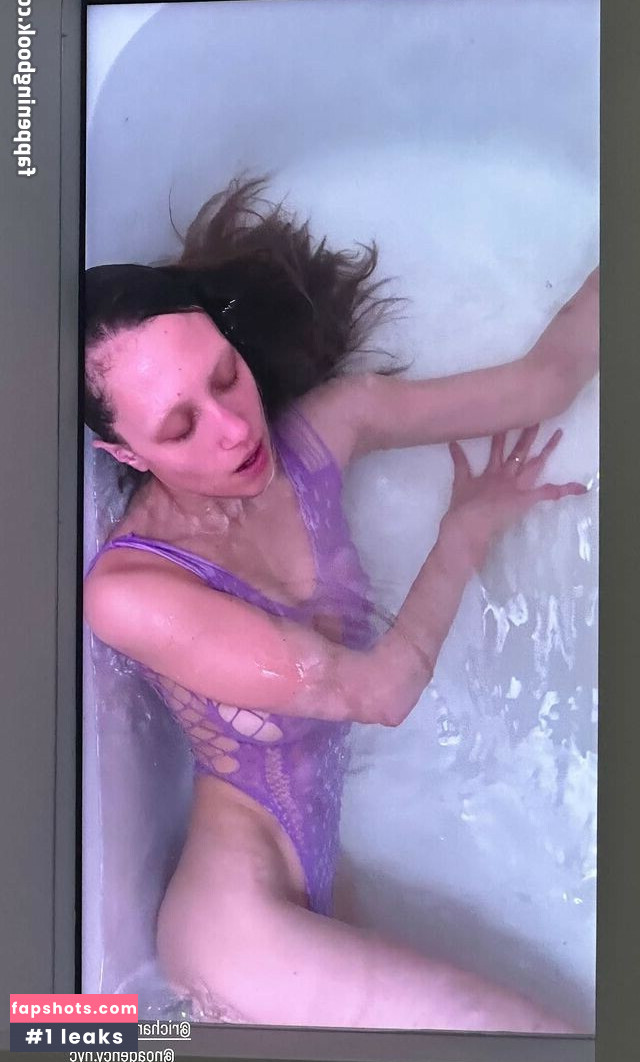 Isabella Maiman gallery photo #5