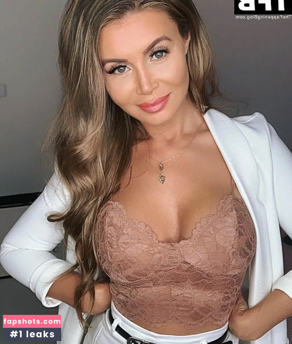 Isabella Maria Detlaf Nude Leaks OnlyFans Photos #7 - LeakJerk