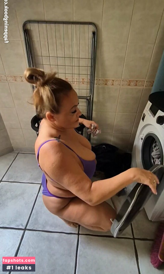 Isabella79 gallery photo #4