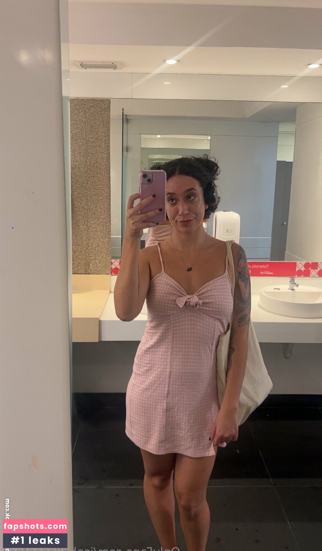 isabellasanford gallery photo #10