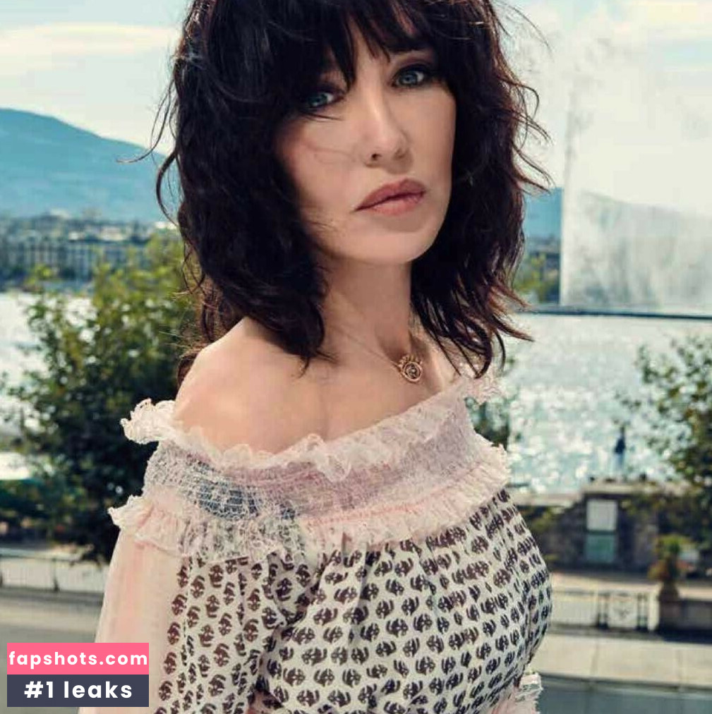 Isabelle Adjani Nude Leaks OnlyFans Photos #8 - LeakJerk
