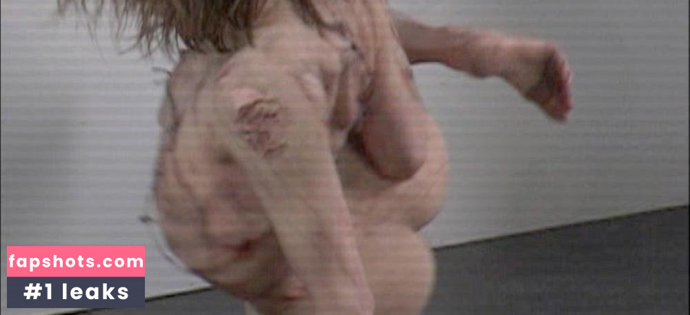 Isabelle Chasse gallery photo #2