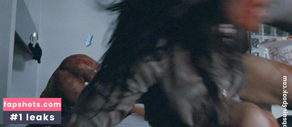 Isabelle Chasse gallery photo #5