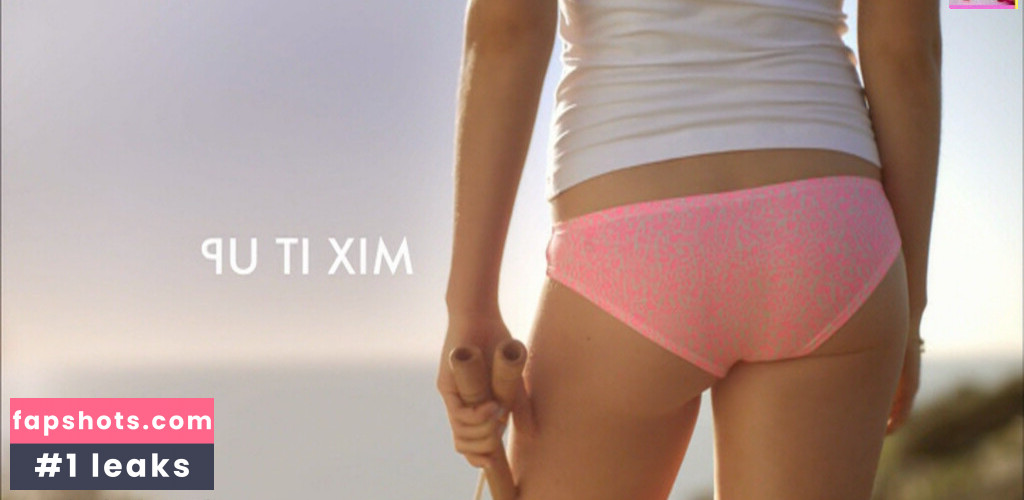 Isabelle Cornish Nude Leaks OnlyFans Photos #34 - LeakJerk