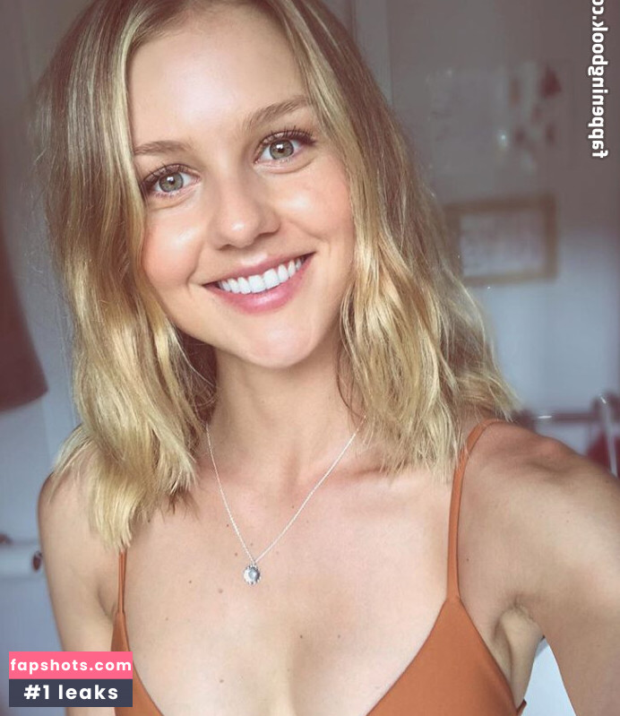 Isabelle Cornish Nude Leaks OnlyFans Photos #8 - LeakJerk