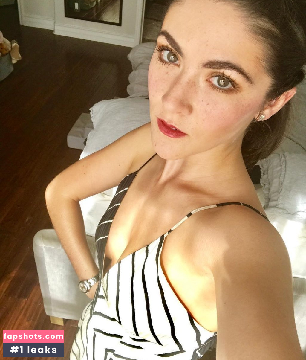 Isabelle Fuhrman gallery photo #49