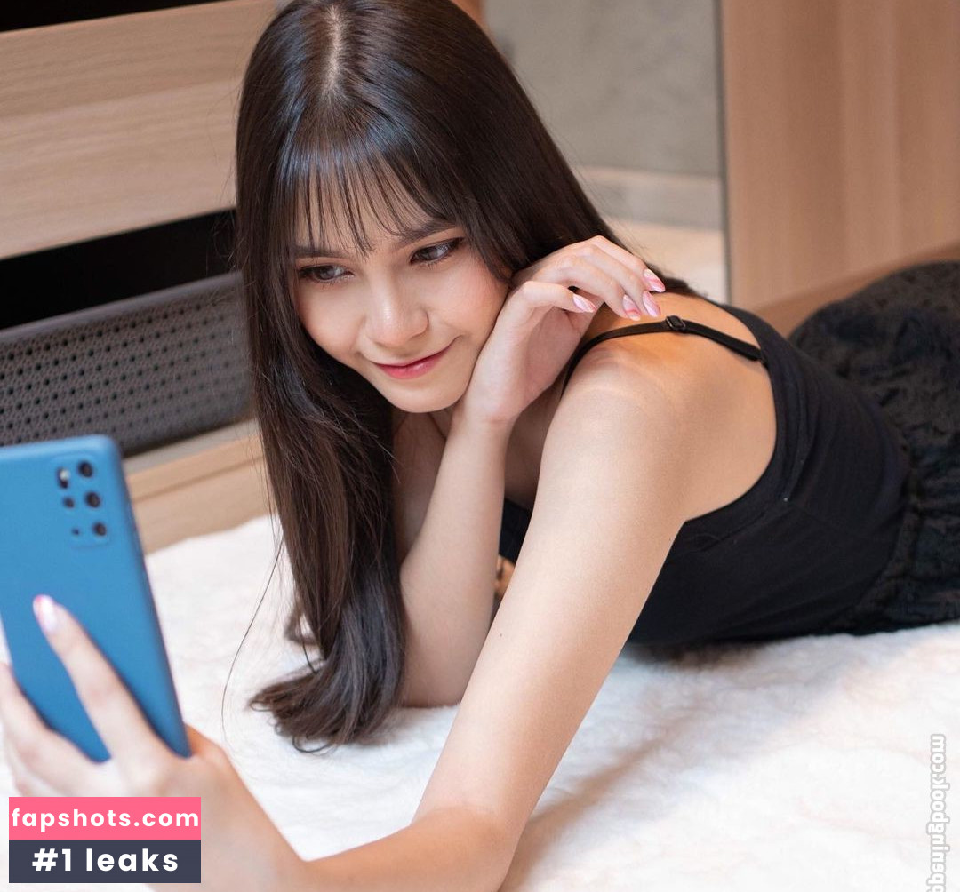 Isabelle Haris gallery photo #109