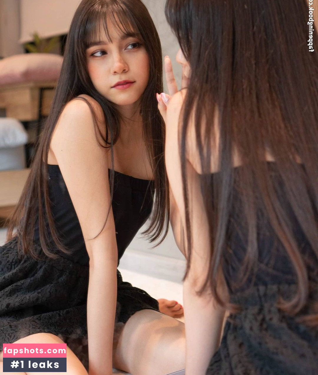 Isabelle Haris gallery photo #110