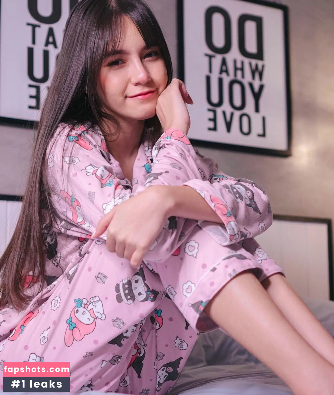 Isabelle Haris gallery photo #115