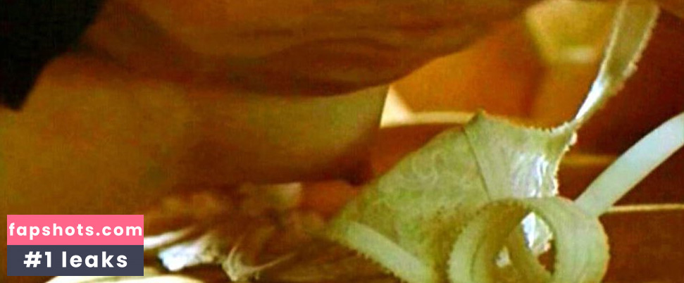 Isabelle Huppert gallery photo #106