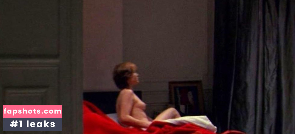 Isabelle Huppert gallery photo #52