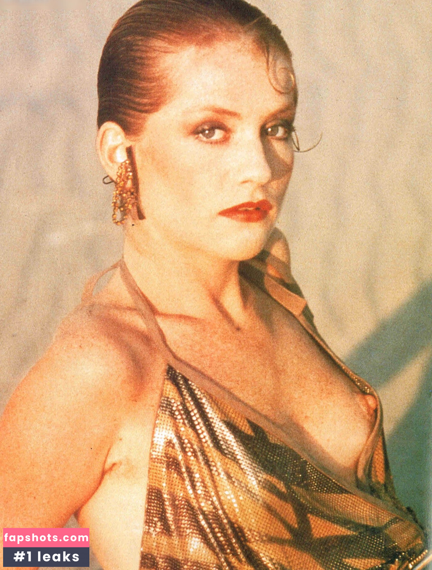 Isabelle Huppert gallery photo #9