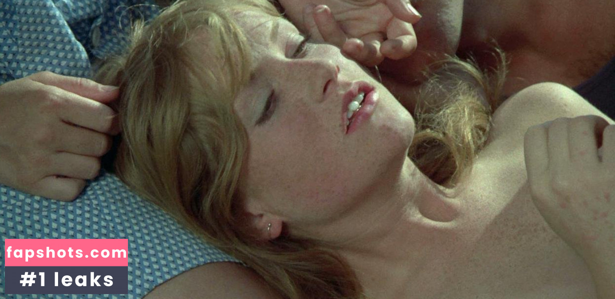 Isabelle Huppert gallery photo #94