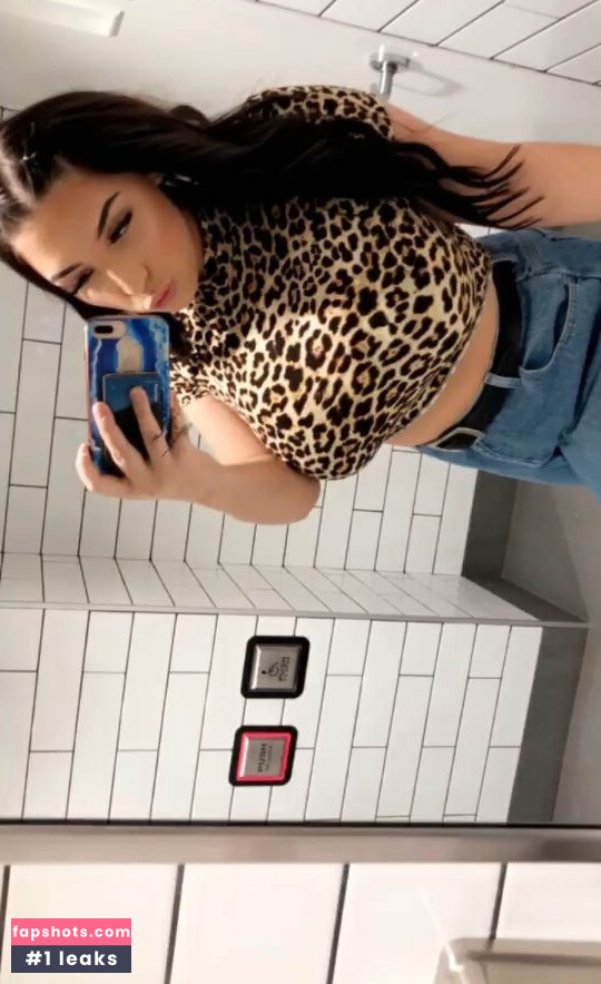 Isabelle Maltais gallery photo #5