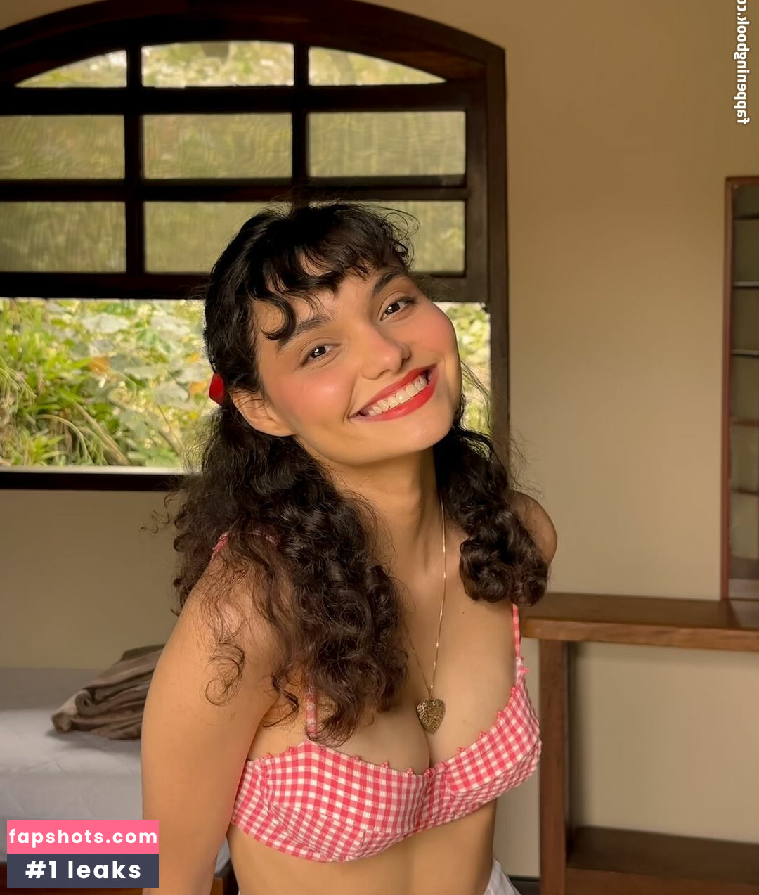 Isabelle Moreiraxsbel gallery photo #3