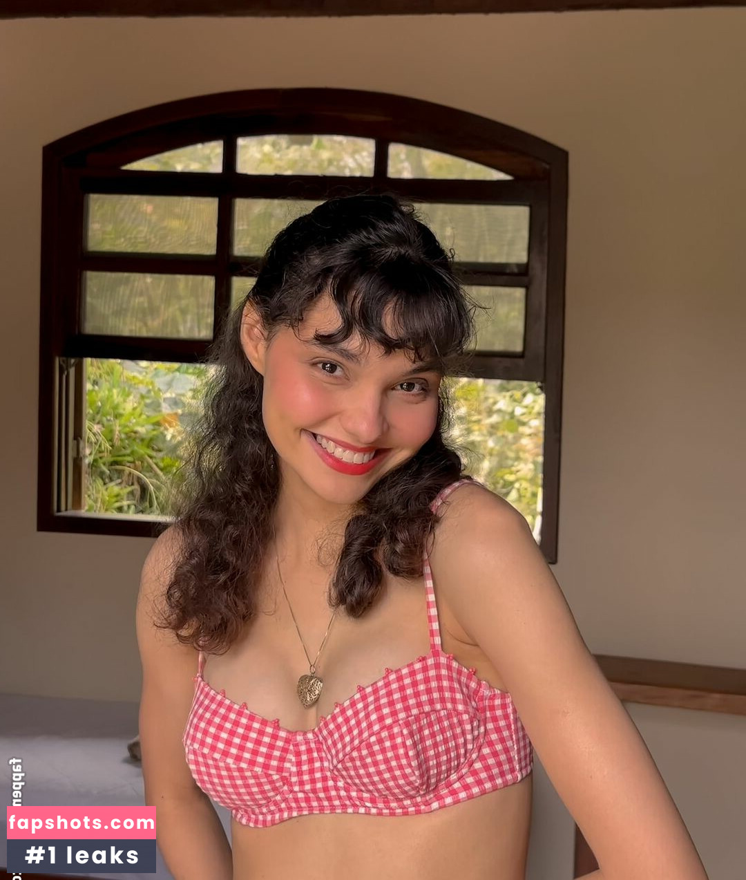 Isabelle Moreiraxsbel gallery photo #5