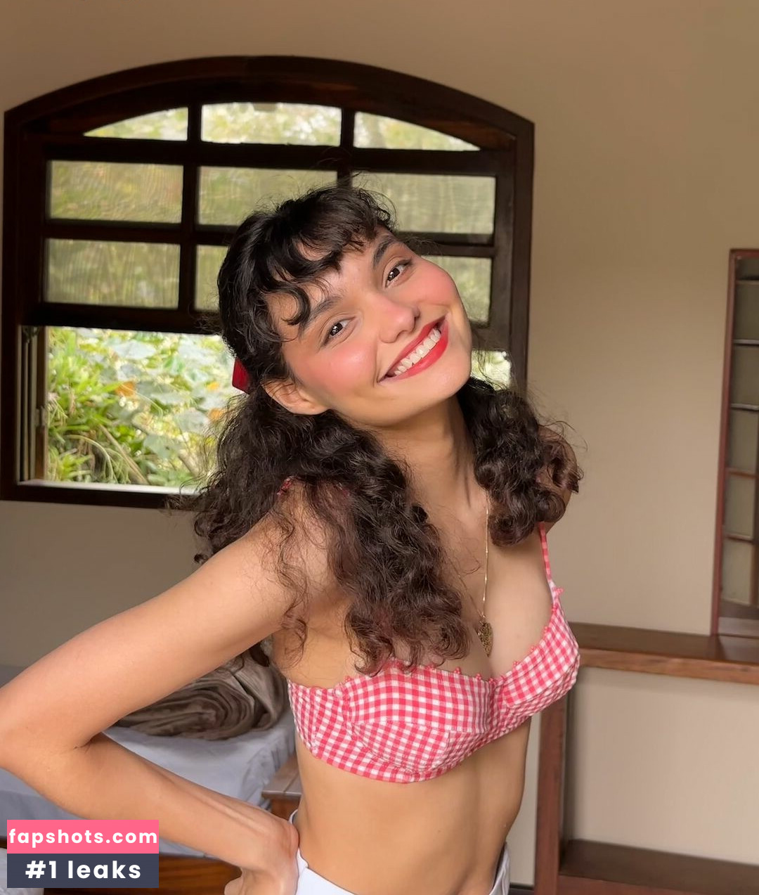 Isabelle Moreiraxsbel gallery photo #6