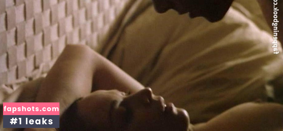 Isabelle Renauld nude babe gallery