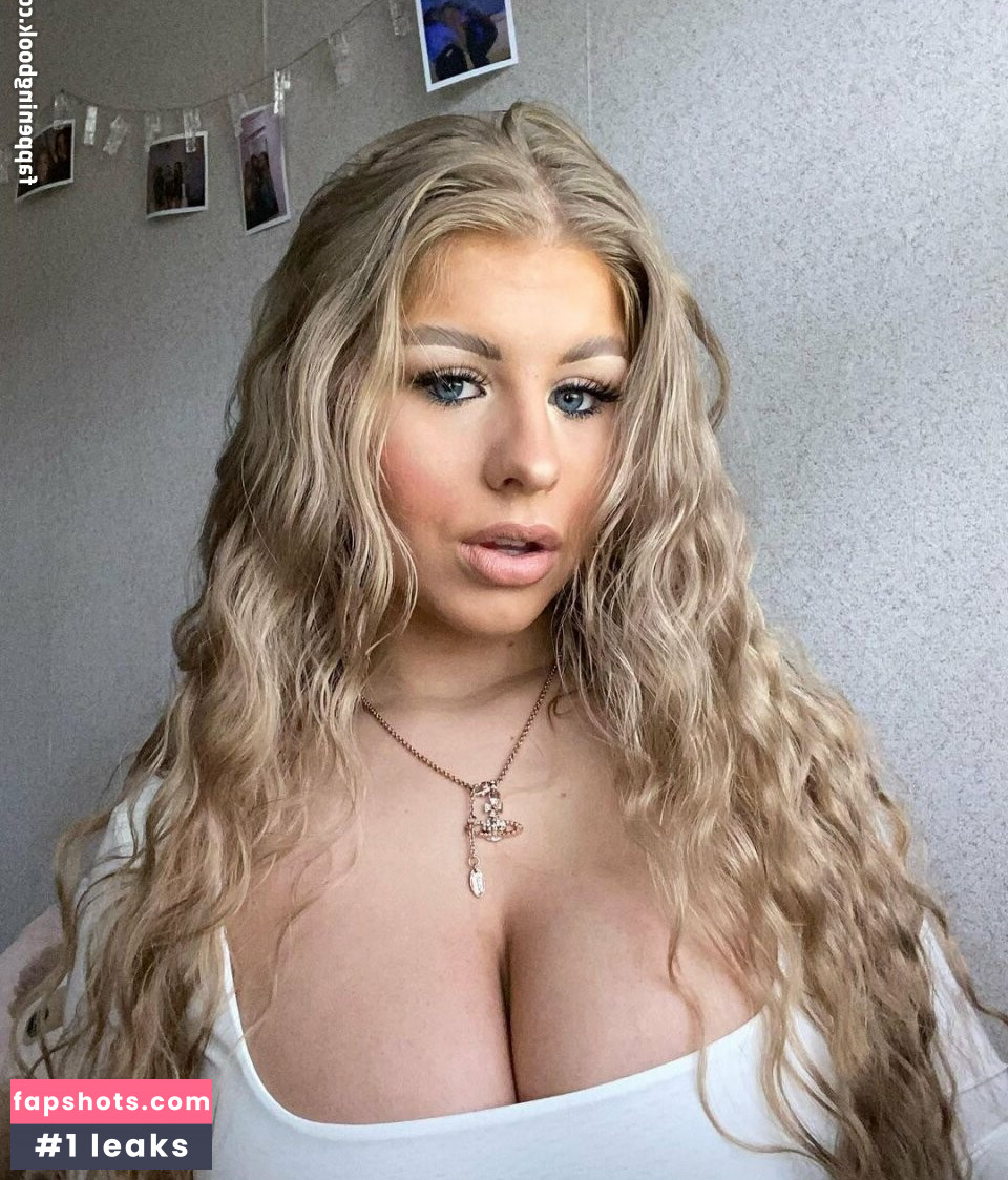 Isabelle Rose gallery photo #40