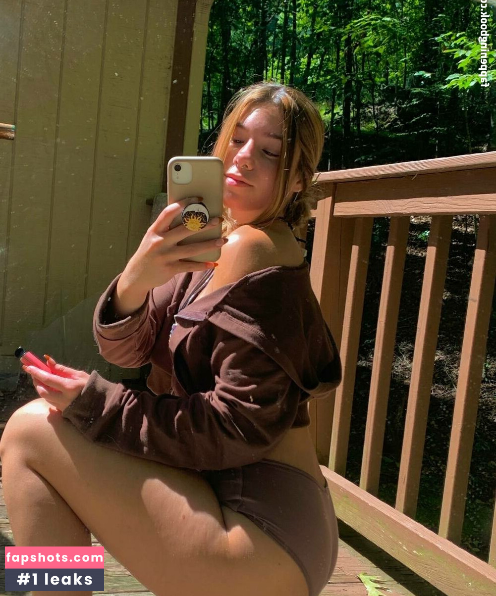 Isabelly Santis gallery photo #15