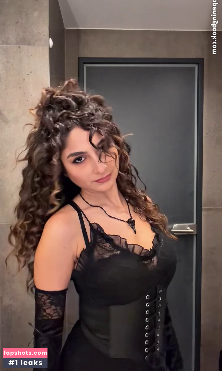 Ischtar Isik Nahé úniky fotek pouze od fanoušků #6 - Fapshots