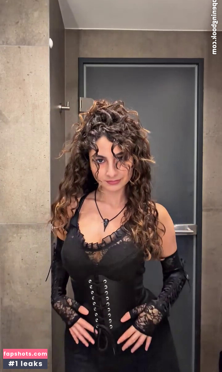 Ischtar Isik Nahé úniky fotek pouze od fanoušků #9 - Fapshots