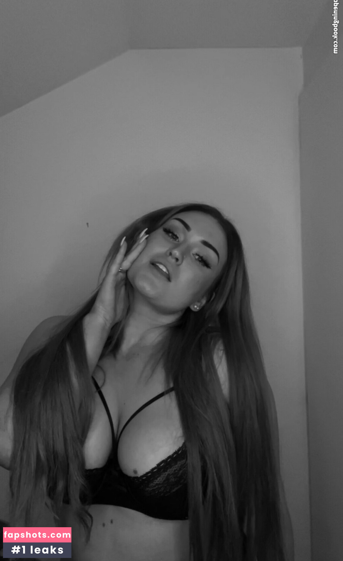 iScreamQueen gallery photo #15