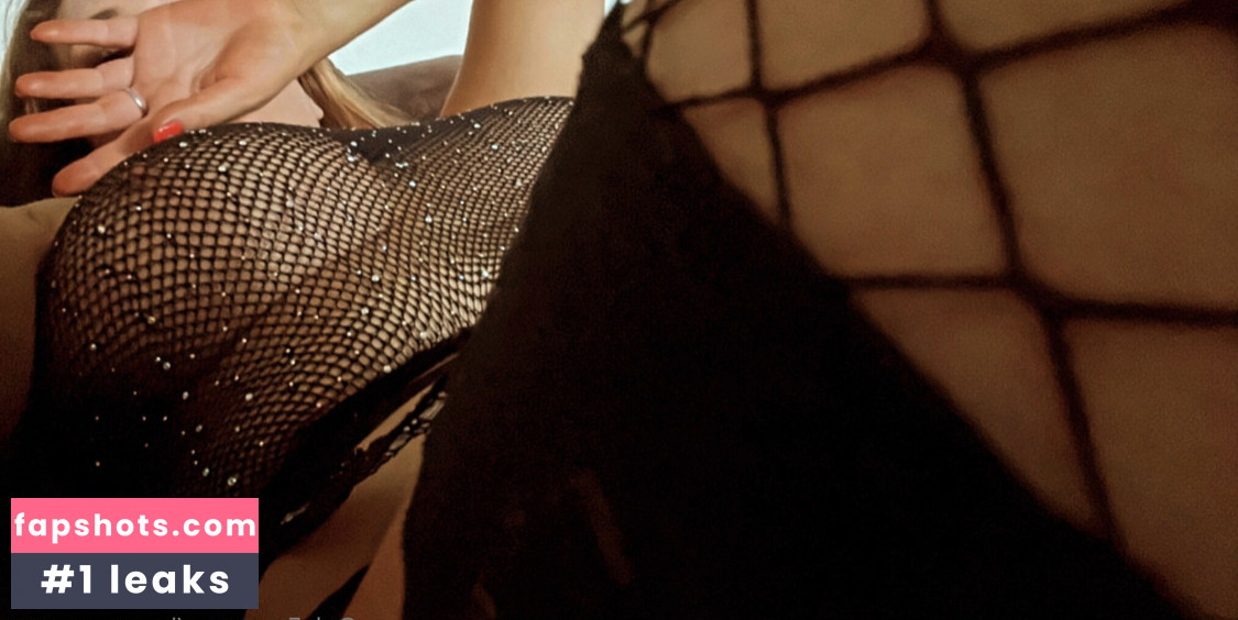 iScreamQueen gallery photo #26