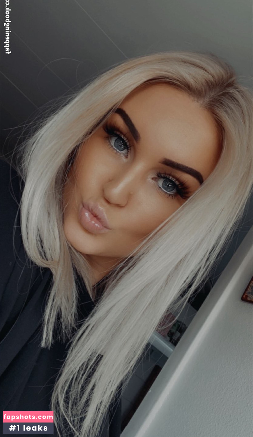 iScreamQueen gallery photo #35