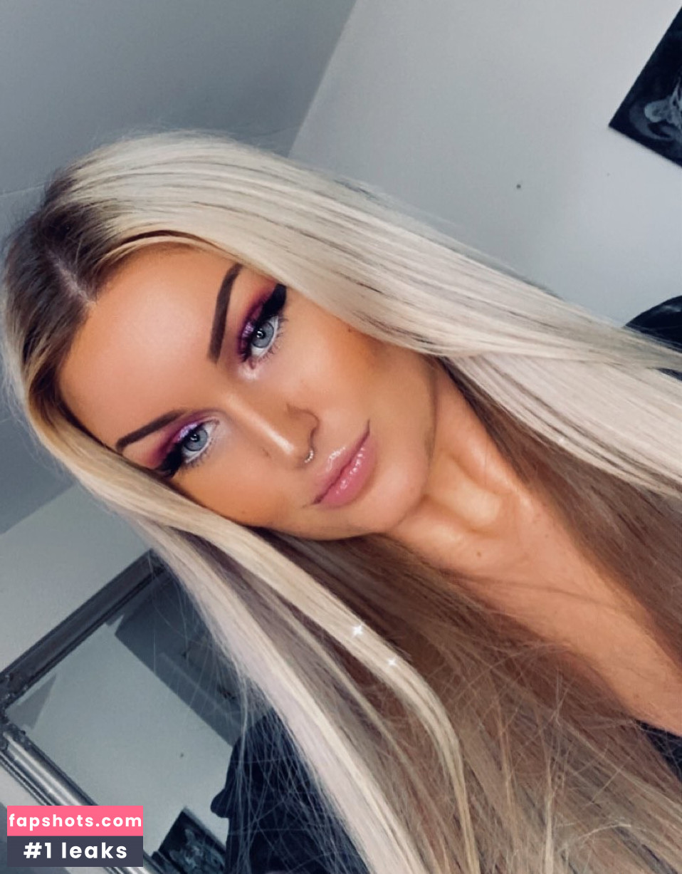 iScreamQueen gallery photo #38