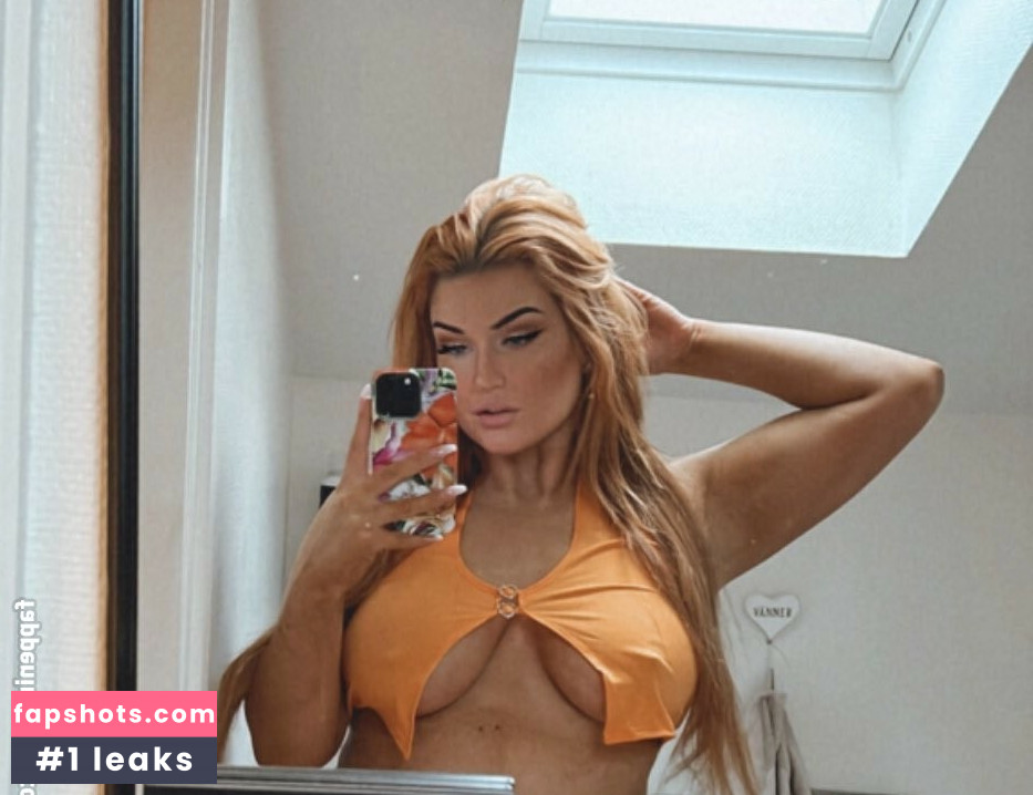 iScreamQueen gallery photo #8