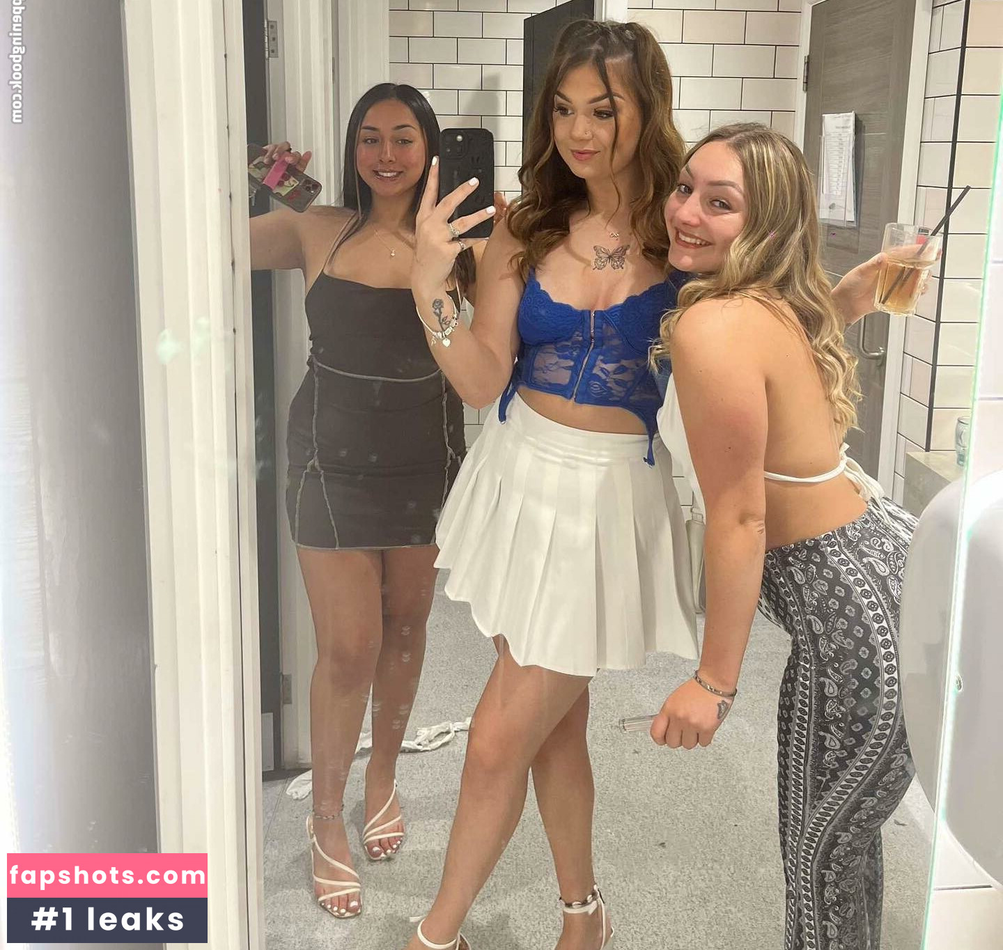 Isha Mariyah gallery photo #5