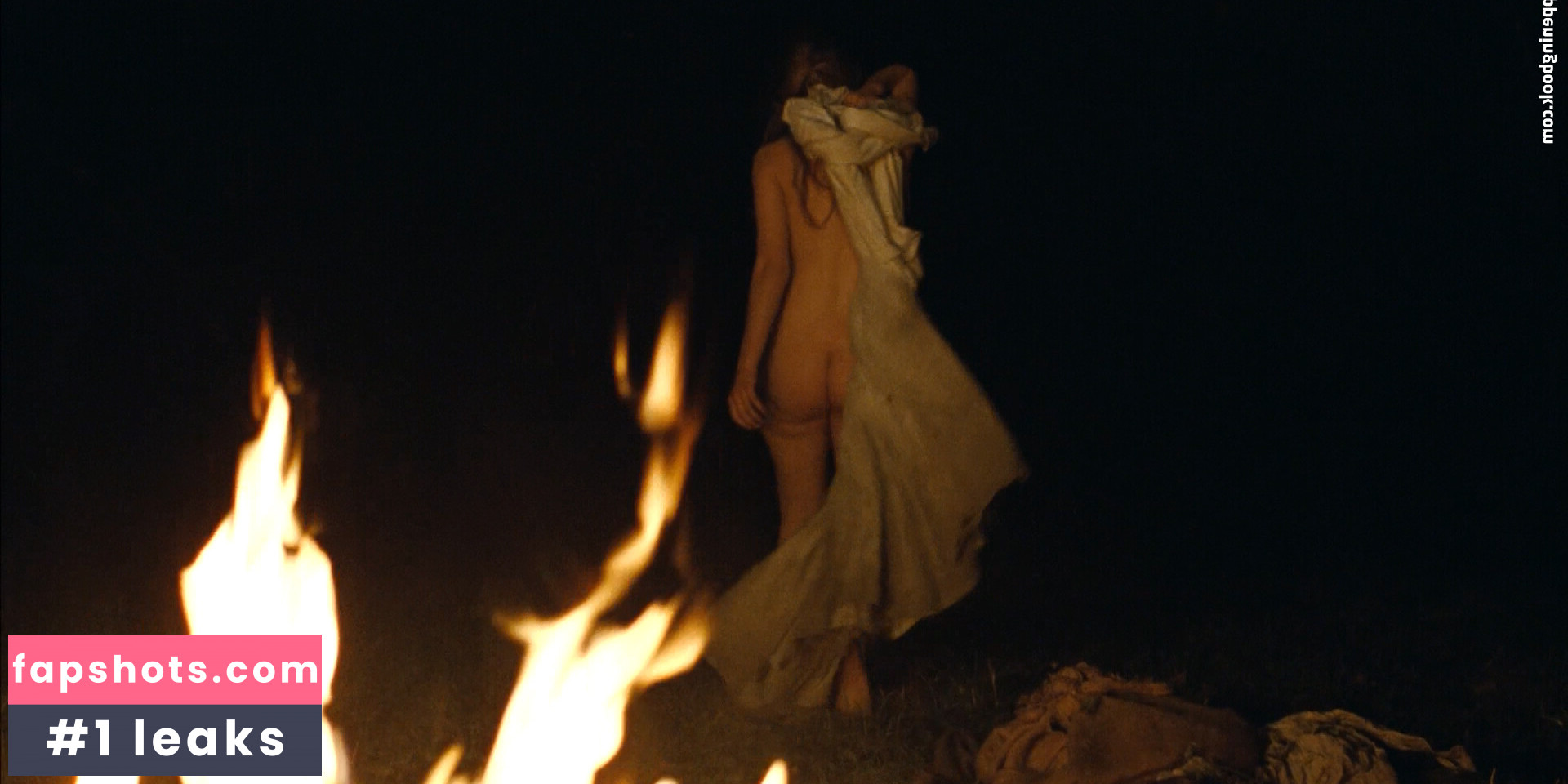 Isild Le Besco Nahé úniky fotek pouze od fanoušků #17 - Fapshots