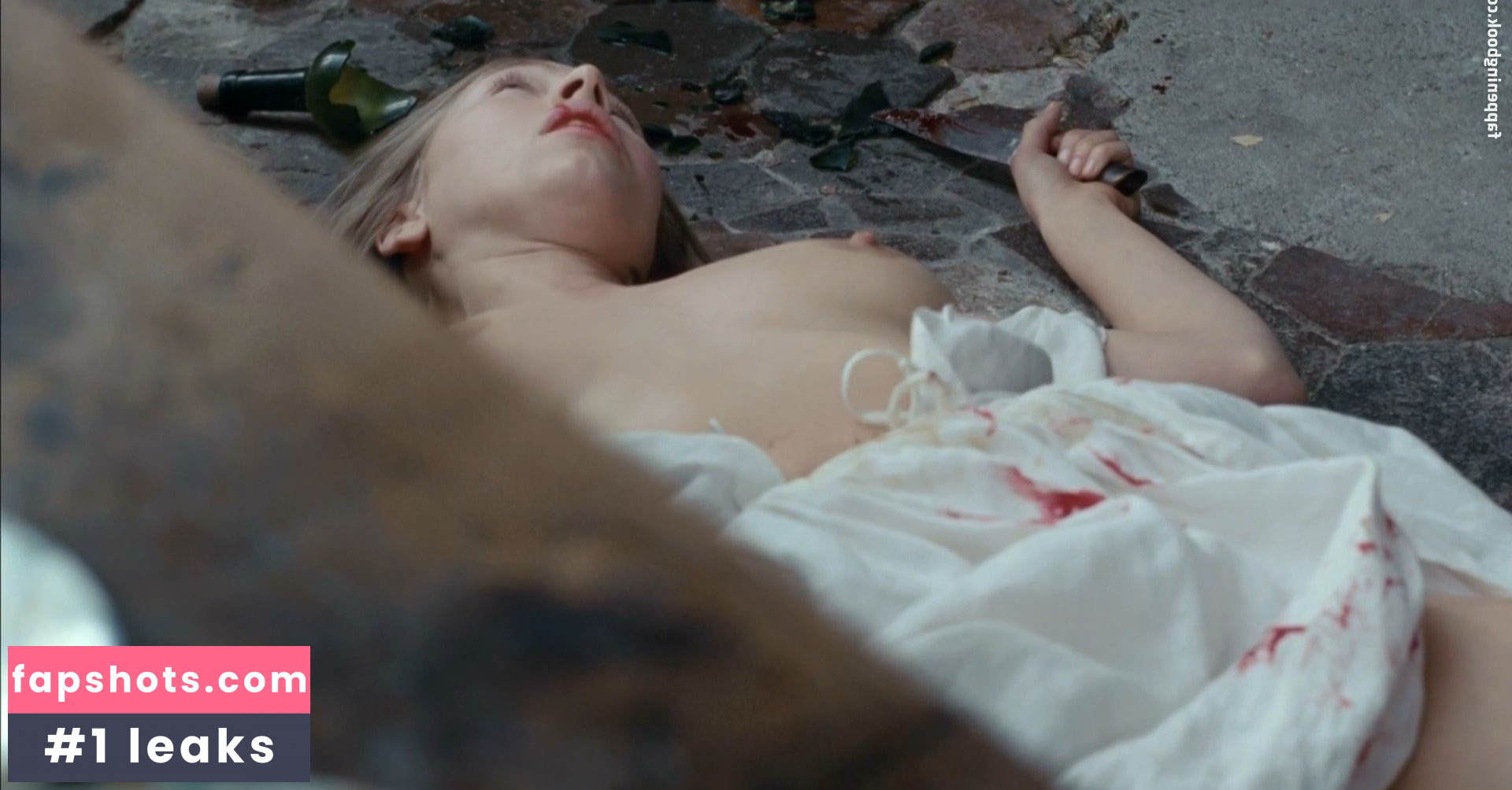 Isild Le Besco Nahé úniky fotek pouze od fanoušků #37 - Fapshots