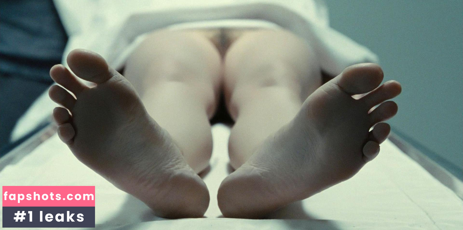 Isild Le Besco Nahé úniky fotek pouze od fanoušků #50 - Fapshots