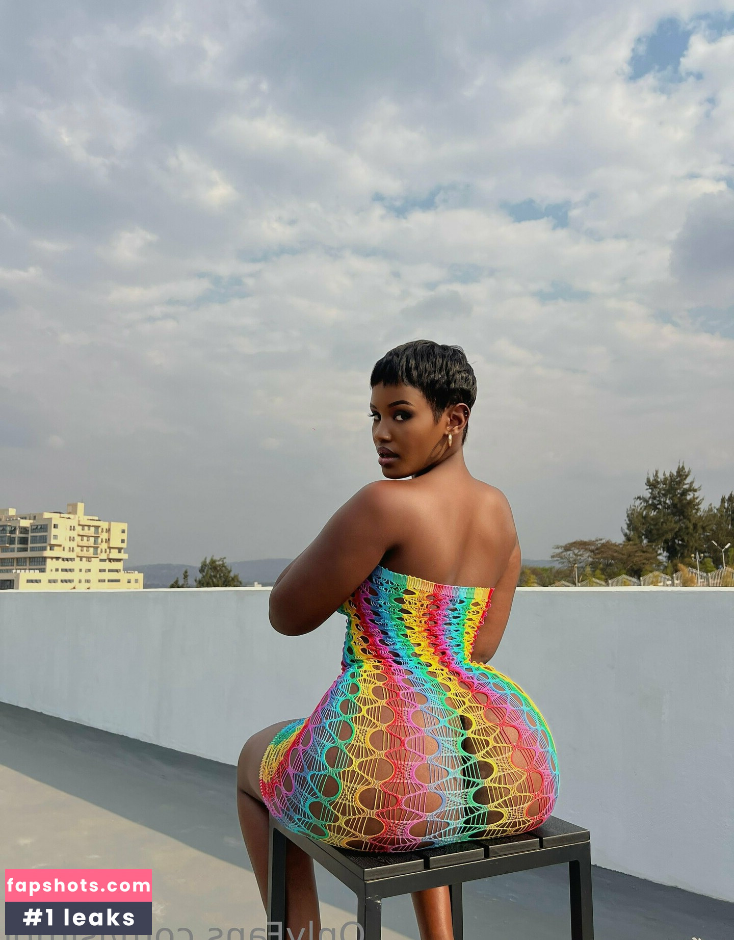 Isimbi gallery photo #12